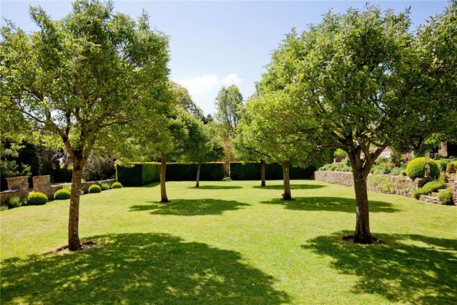 Terraced Lawn