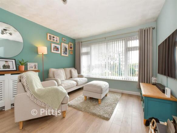 Lounge/ Dining Room*