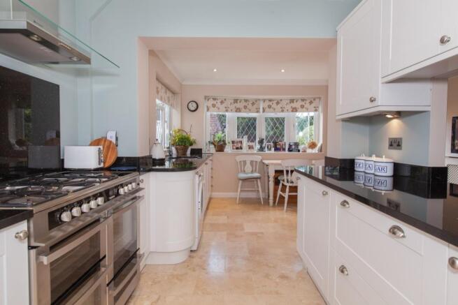 Kitchen/breakfast ro