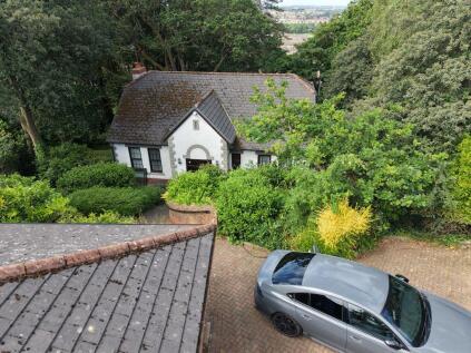 Chenotrie Gardens, Prenton, CH43