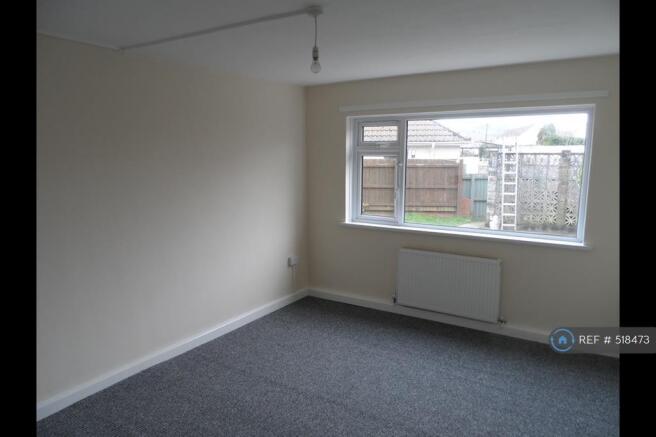 Bedroom 2 Pic 2