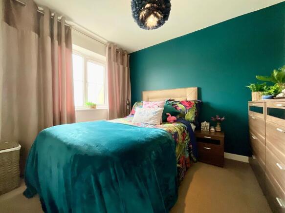 3 bed Semi-Detached for sale Image 10