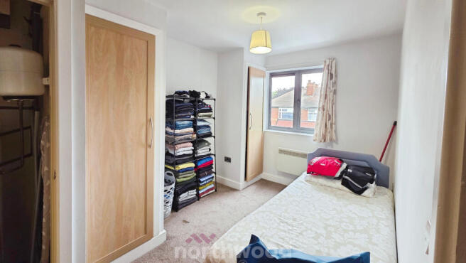 2 bed Flat to rent Image 10