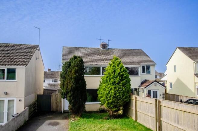 25 Kay Crescent TPS Bodmin 01208 74182-2