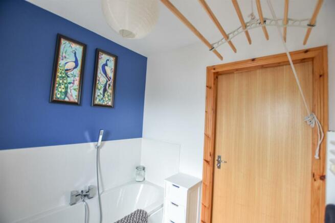 BATHROOM (2)-2.jpg