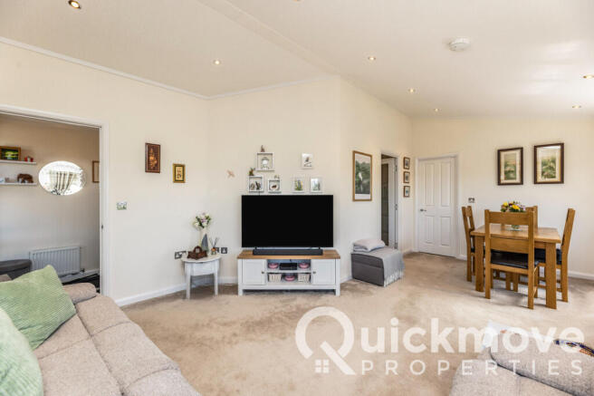 2 bed Park Home for sale Image 8