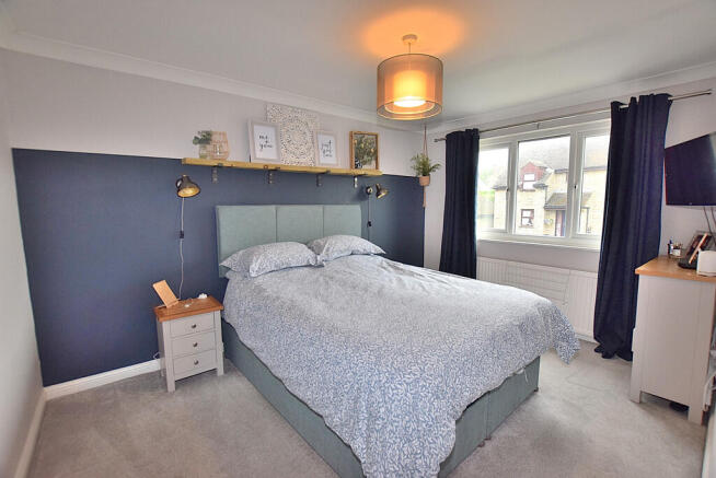 3 bed Semi-Detached for sale Image 9