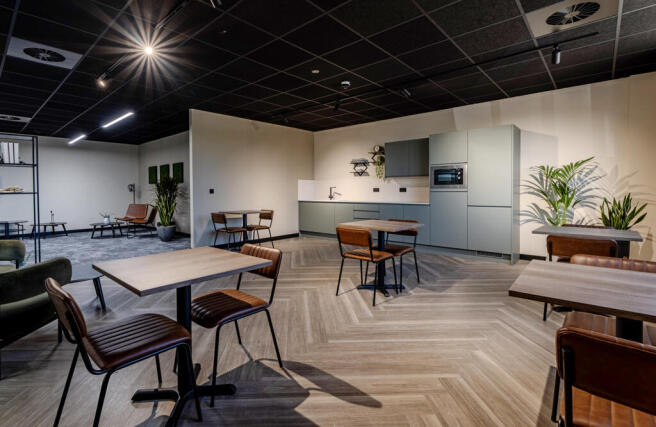 Suite B kitchen
