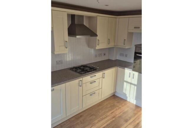 3 bed Terraced for sale Image 9