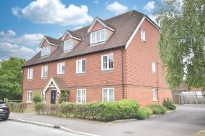 Flat 5, 86 Marigold Court, Brookfield Drive, Horley RH6 9NX