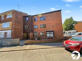 112b, Wakeley Road, Rainham, Gillingham ME8 8NP