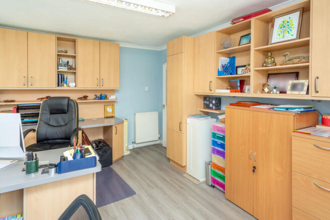 Bedroom 4/Office