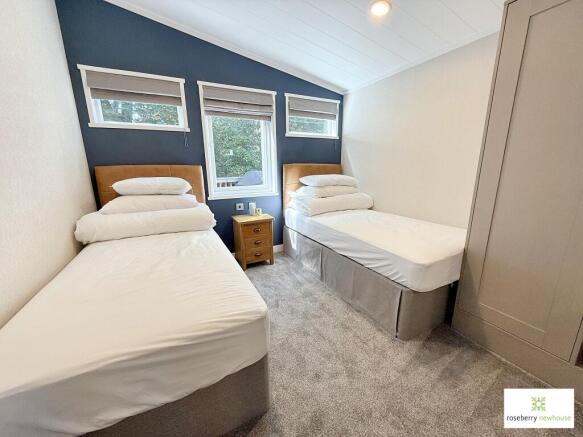 2 bed Detached for sale Image 9