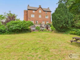 Yew Tree Apartment, Oakford House, Shaldon Road, Newton Abbot TQ12 4RR
