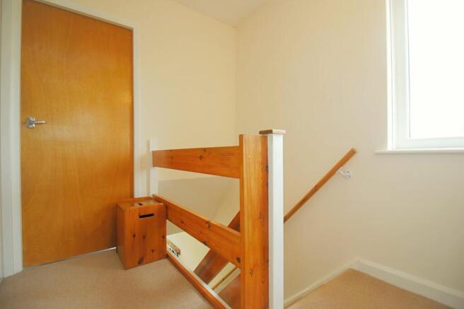 3 bed Semi-Detached for sale Image 10