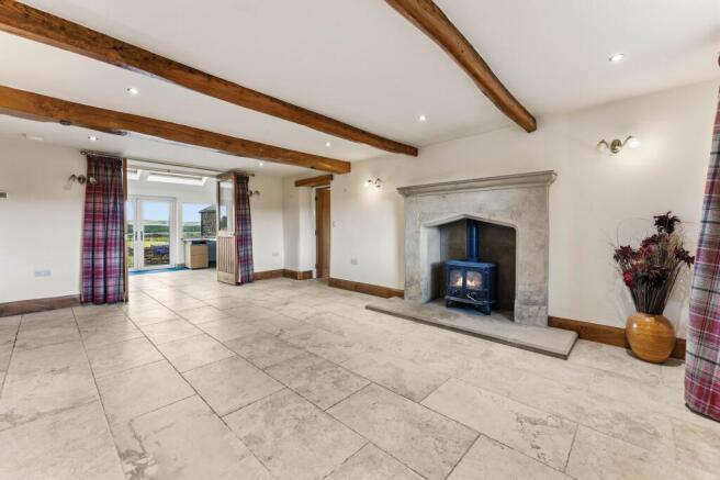 8 bed Detached for sale Image 5
