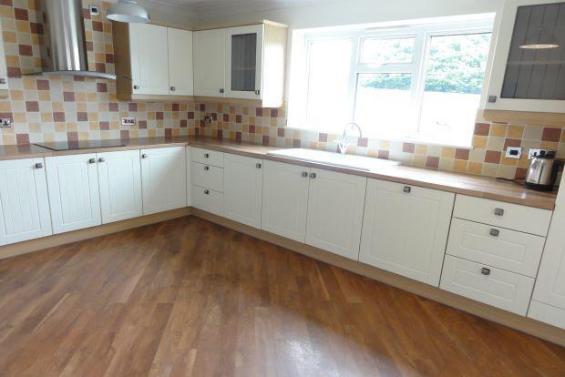 Fitted Kitchen