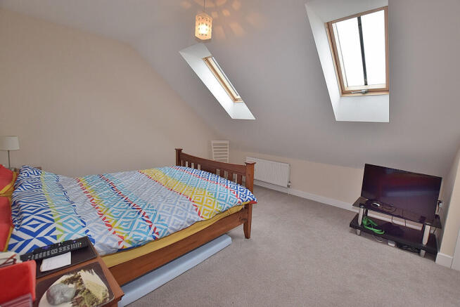 2 bed Semi-Detached for sale Image 9