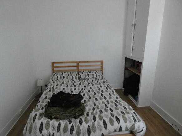 Double middle bed...