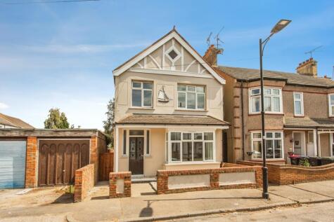 Richmond Avenue, Shoeburyness, Southend-on-Sea, Essex, SS3