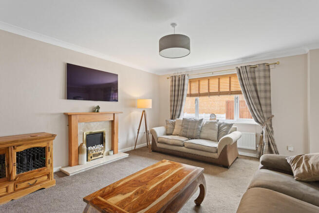 123 Oldwood Place...