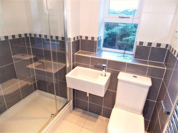 Bedroom 2 En-Suite