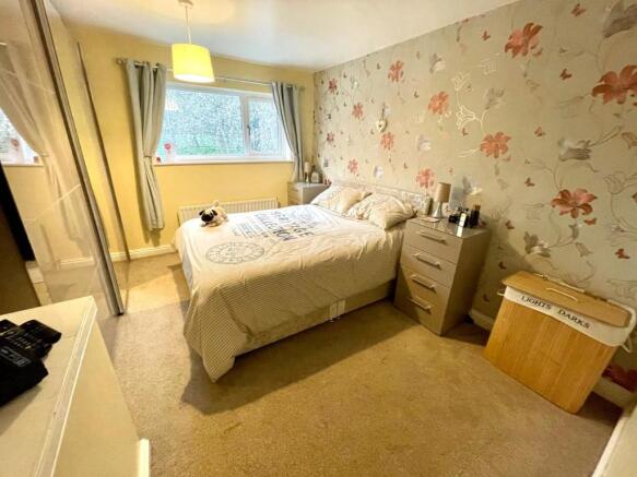 Bedroom 1.jpg