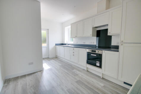 Poets Estate! No Forward Chain! Beautifully Refurbished! A Must See!