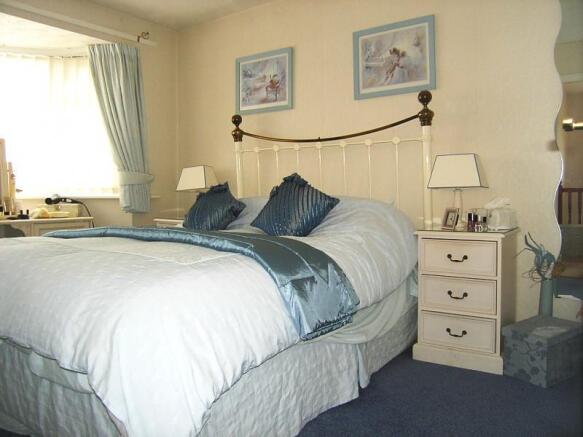 Bedroom 1 1 of 2