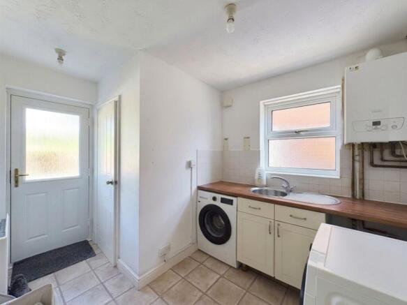 4 bed Detached for sale Image 12