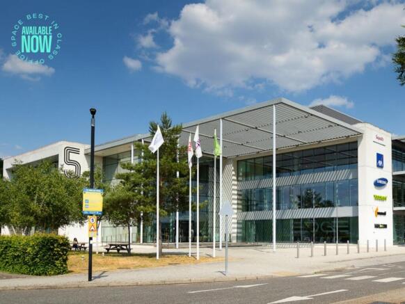 Building 5 The Heights Weybridge 1.jpg