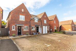 6, Hatts Close, Hartley Wintney, Hook RG27 8WX