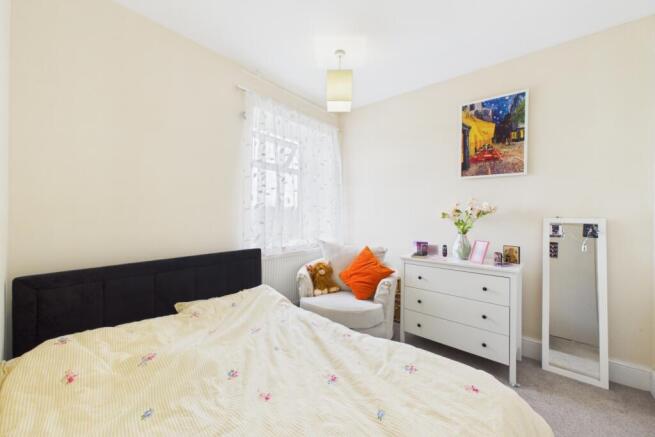3 bed Terraced to rent Image 9