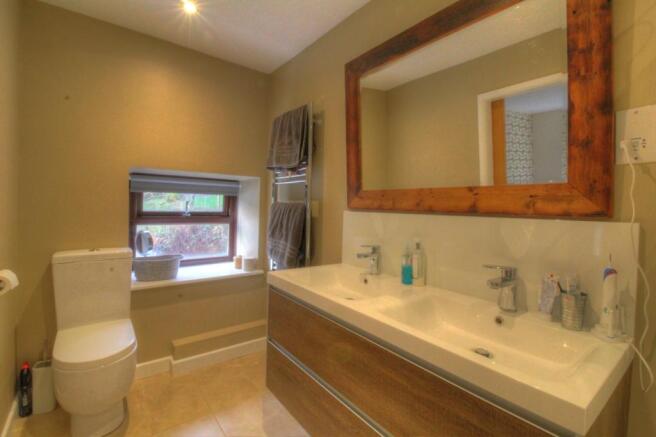 17  - Ensuite