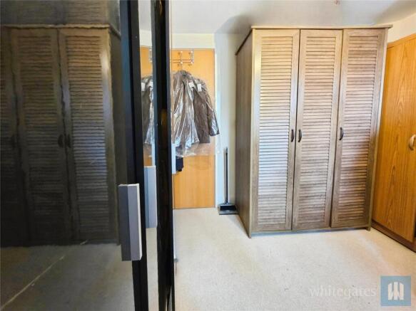 2 bed Apartment for sale Image 11