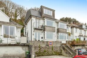 2, Bryhill, The Downs, West Looe PL13 2BE