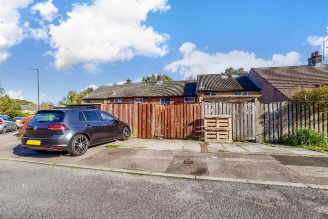 Driveway/Parking