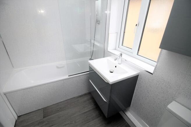 Bathroom/w.c.