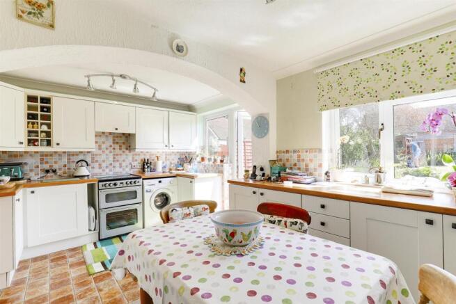 Kitchen.jpg