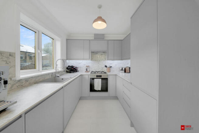 4 bed Terraced for sale Image 10