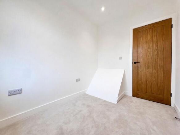 3 bed End of Terrace to rent Image 12