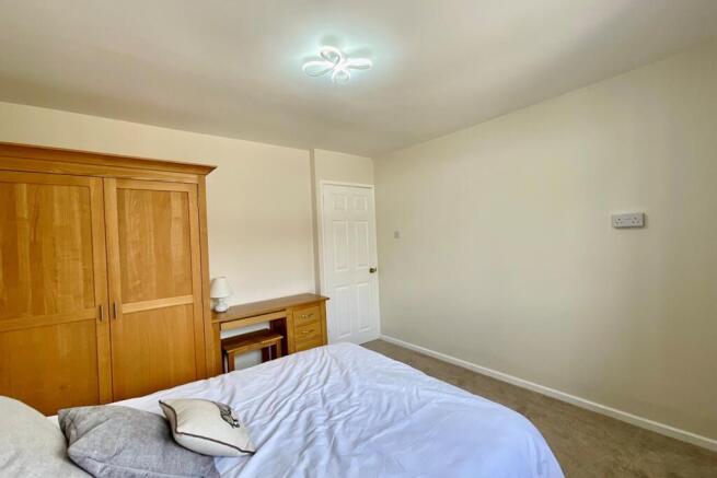 2 bed Detached Bungalow for sale Image 11