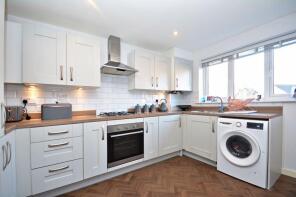 3, Beasley Close, Queenborough ME11 5BF
