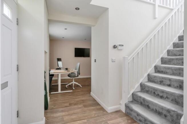 4 bed Detached for sale Image 5