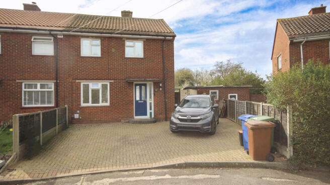 2 Bedroom Semi Detached Property for Sale