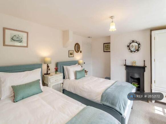 Singles Bedroom