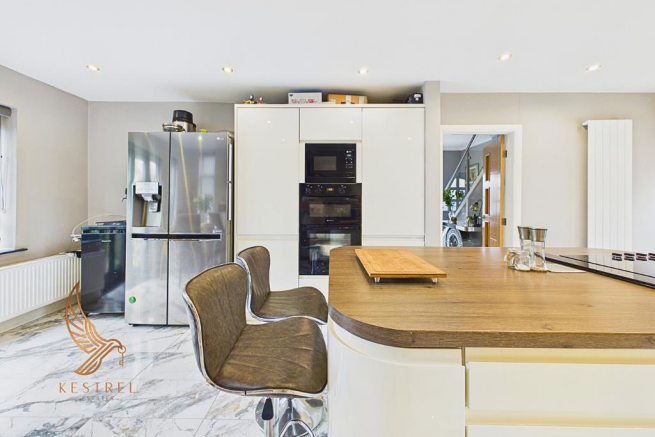 3 bed Detached for sale Image 5