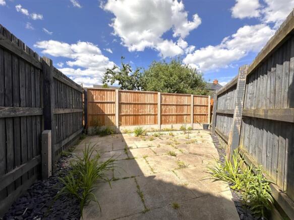 Enclosed Garden 399