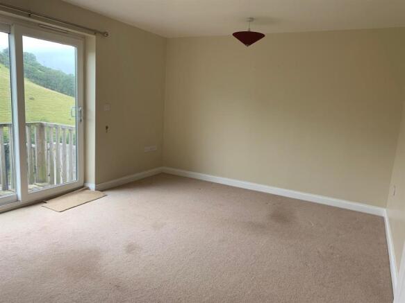 lounge 1.jpg