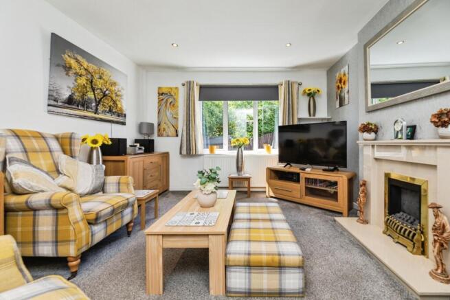 2 bed Bungalow for sale Image 4